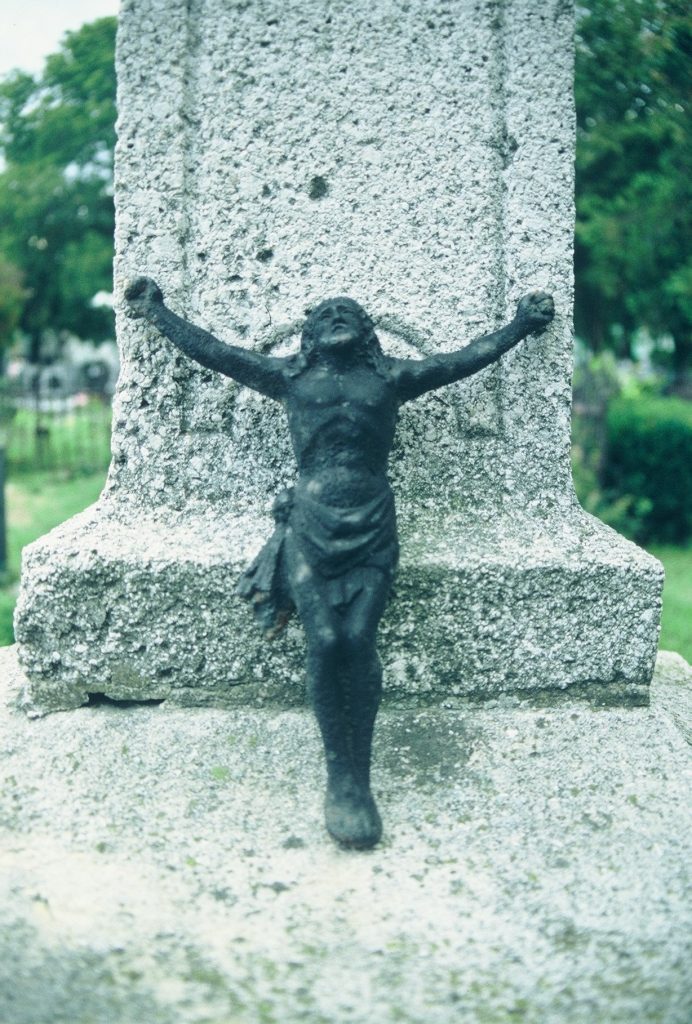 Temetői feszület (deponia pia), Galánta (Liszka József felv., 1998)