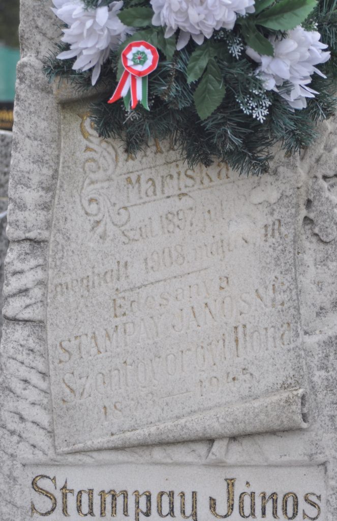 Stampay János síremléke (részlet), Köbölkút (Liszka József felv., 2015)