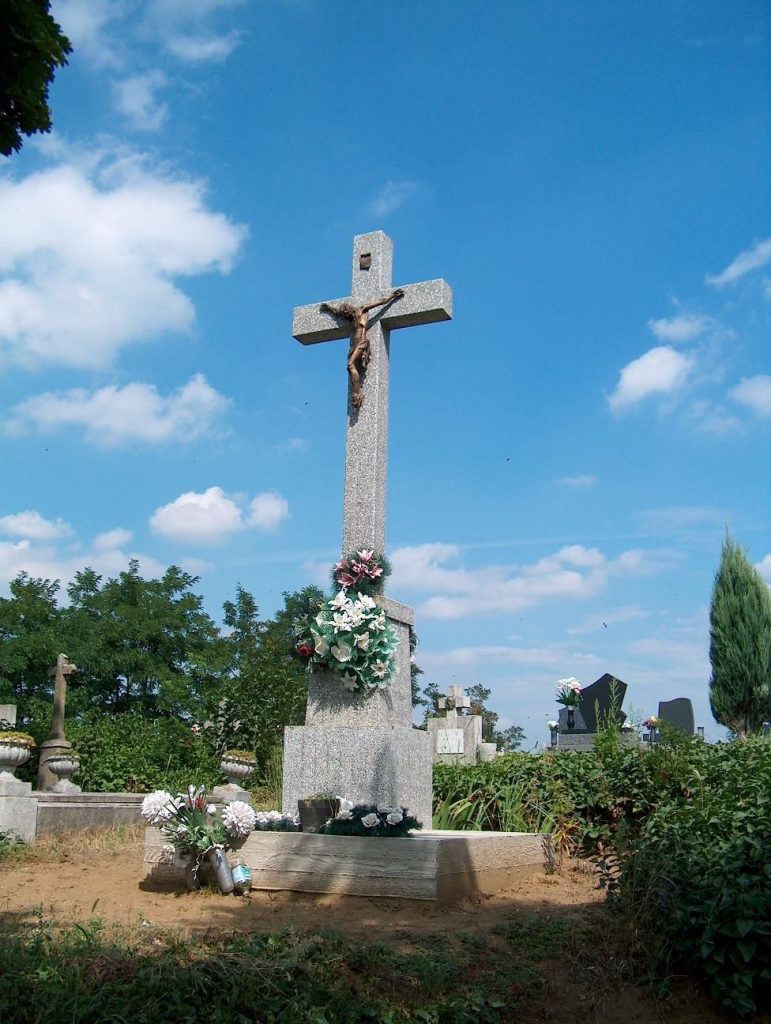 Temetői feszület, Királyhelmec (Foto: Liszka József, 2004)