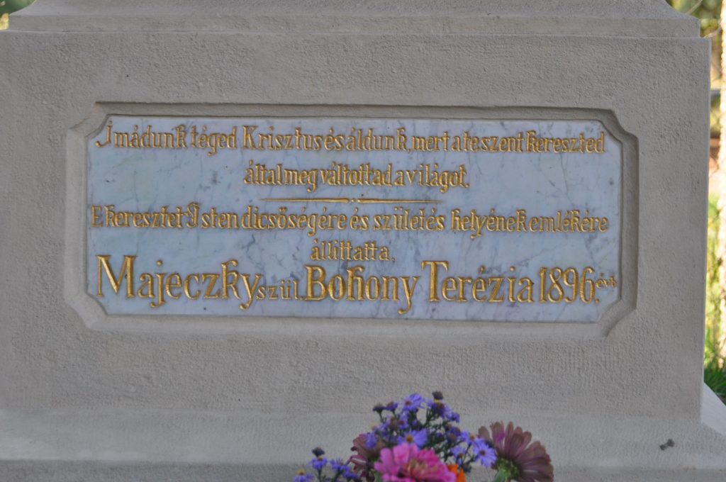 Temetői feszület (felirat), Réte (L. Juhász Ilona felv., 2000)