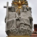 Szobor – Szentháromság – Pusztafödémes [Pusté Úľany]