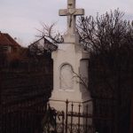 Kereszt – Macháza [Macov]