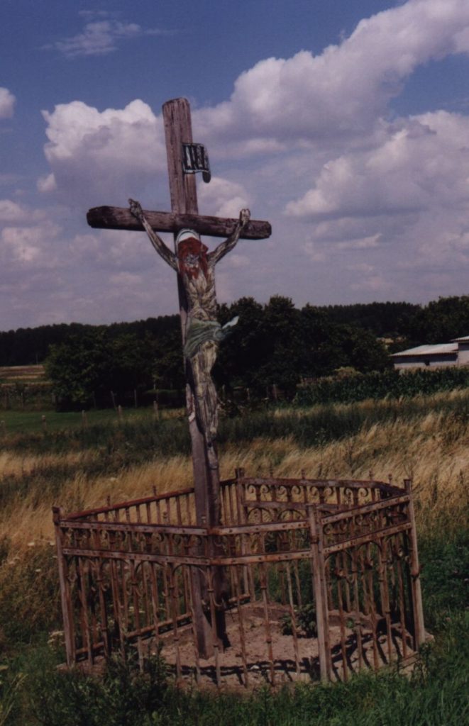 Út menti feszület, Kolozsnéma (L. Juhász Ilona felv., 1997)
