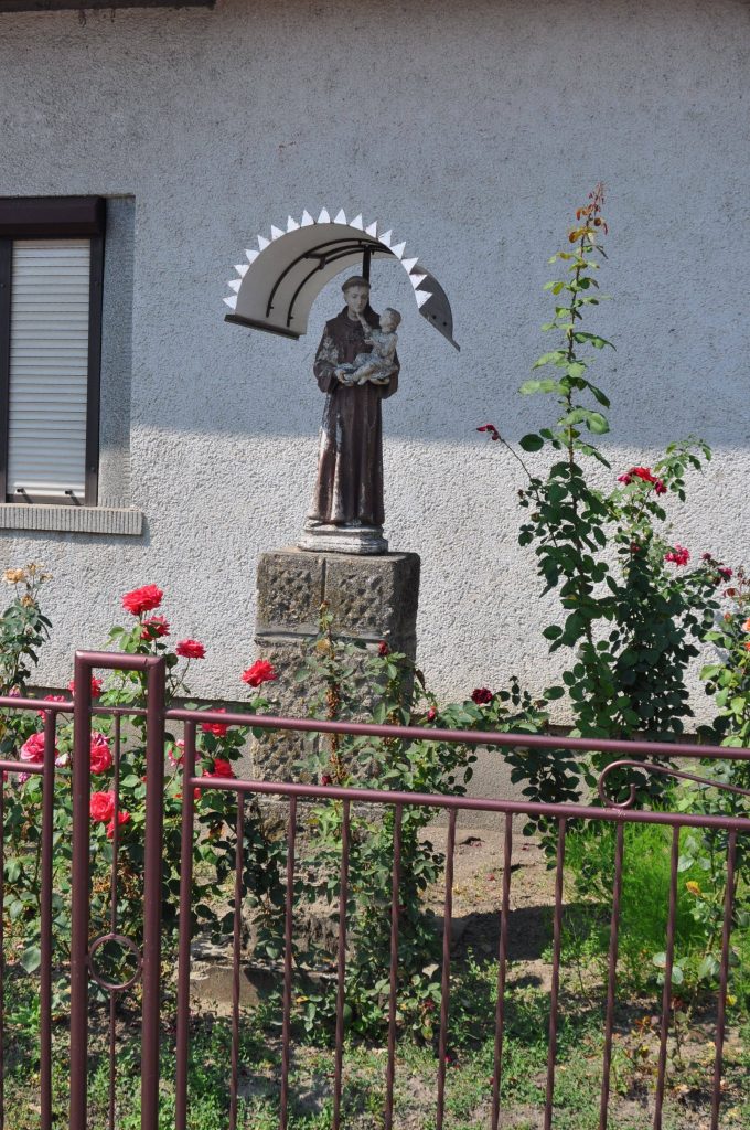 Páduai Szent Antal szobra, Felsőszemeréd (Liszka József felv., 2011)