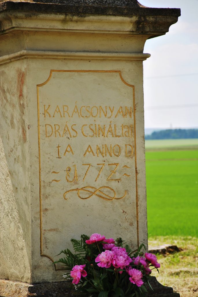 Kálváriajelenet (feszület felirata), 1774, Lekér (Foto: Liszka József, 2015)