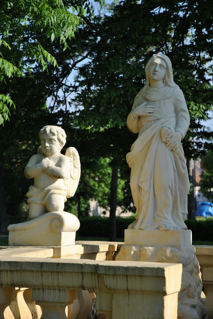 Kálváriajelenet (részlet, Szűz Mária), Verebély (Foto: Liszka József, 2015)