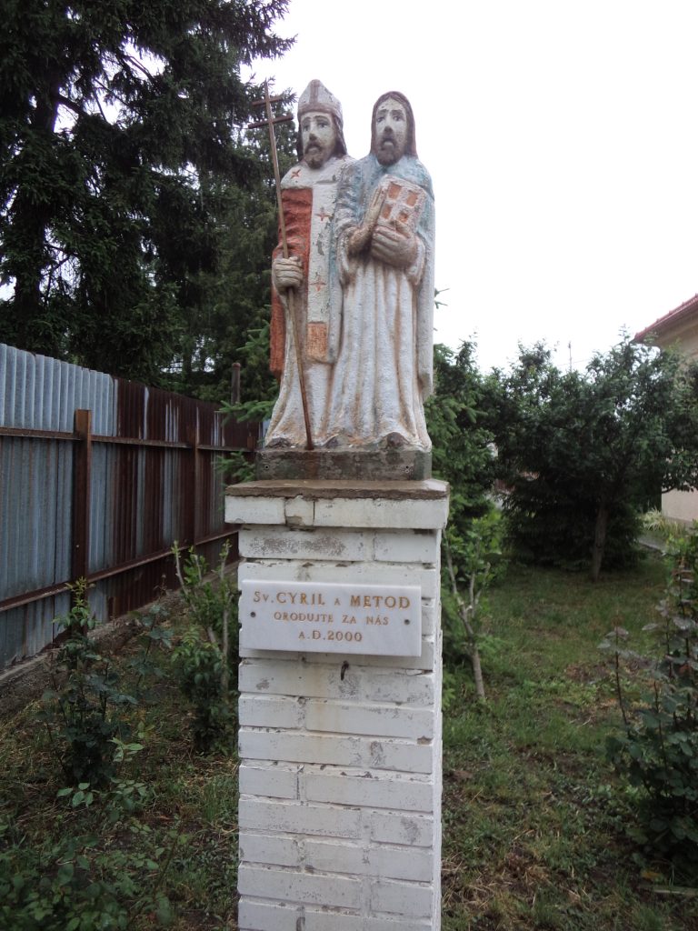 Szent Cirill és Metód szobra, Nyitraszőllős (Foto: Liszka József, 2015)