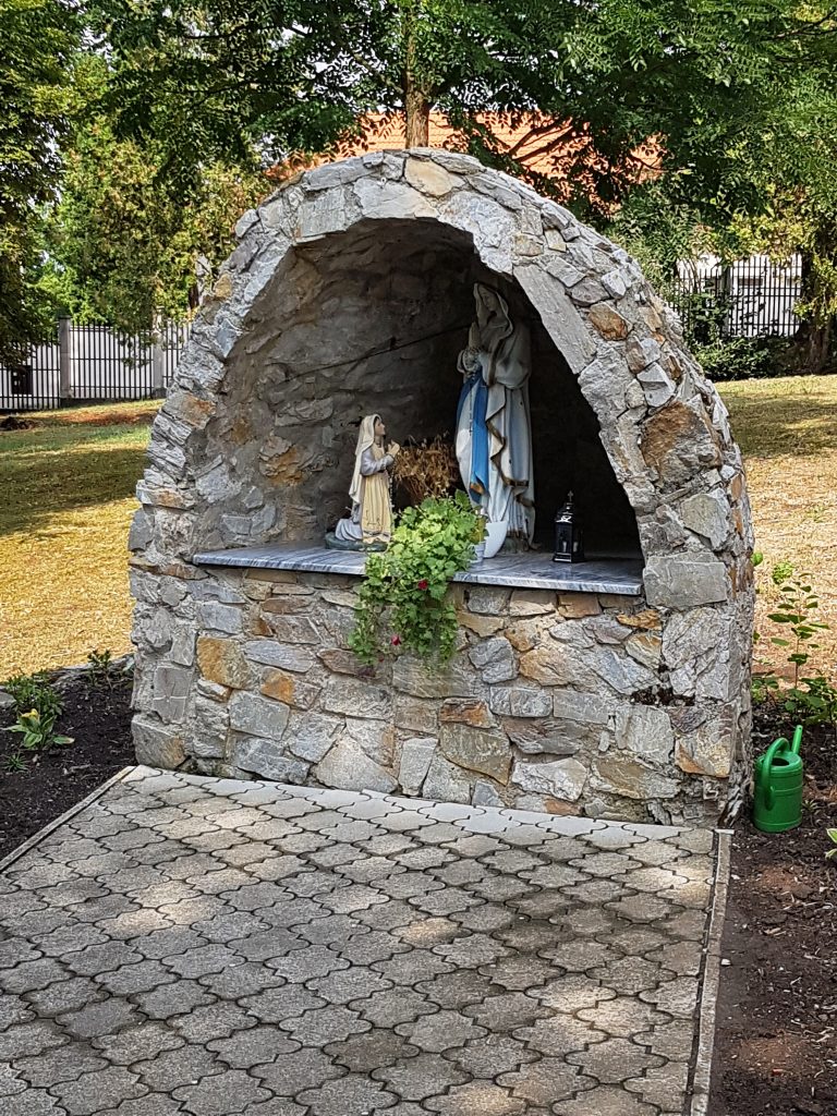 Lourdesi barlang, Hévmagyarád (Foto: Liszka József, 2018)